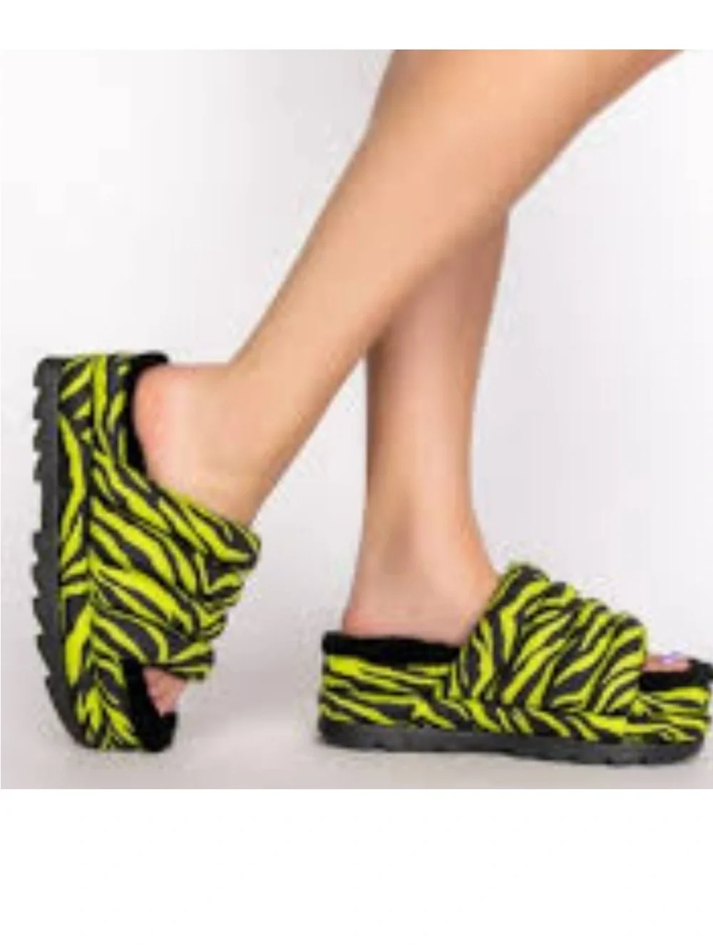 UGG Maxi Slide Platform Slide Sandals Tiger Print Key Lime in Lime